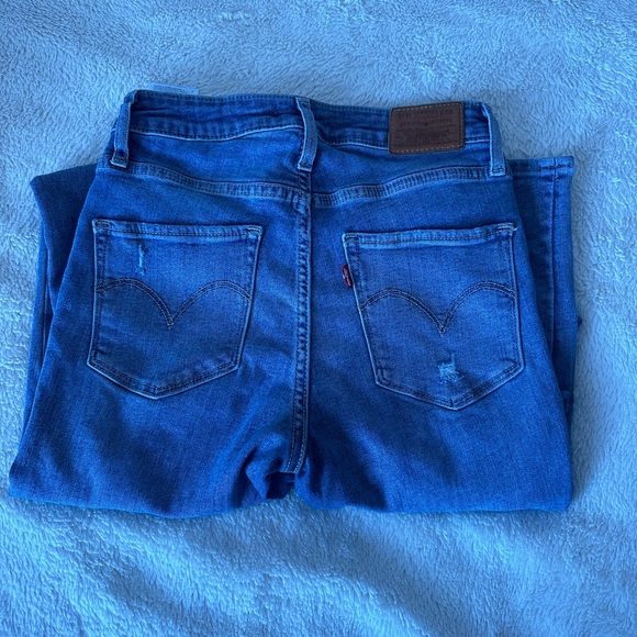 Levi’s High Rise Skinny Jeans - Picture 2 of 6